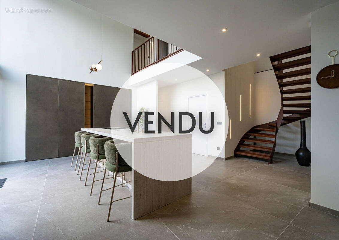 Maison à LES MESNEUX
