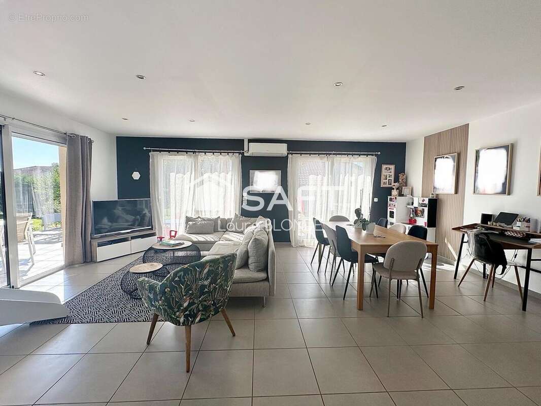 Photo 7 - Maison à SAINT-ETIENNE-DU-BOIS