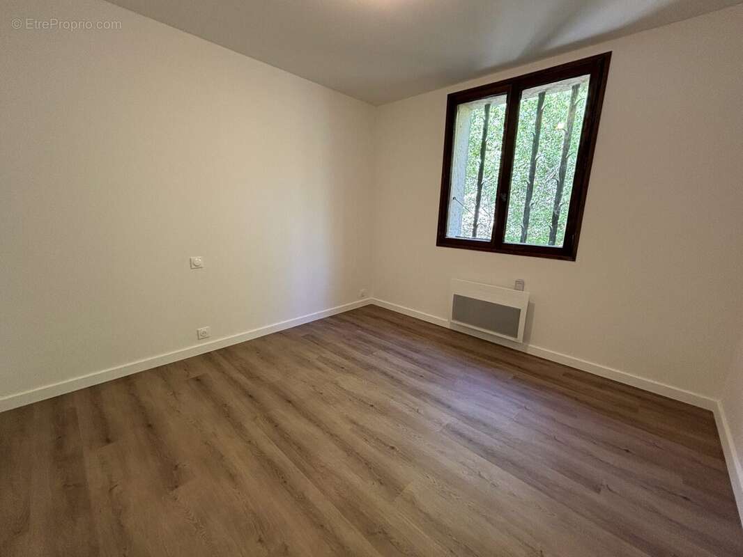 Maison 87 m² à Thueyts  - photo 6