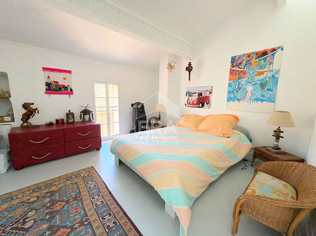 Maison à VILLELAURE