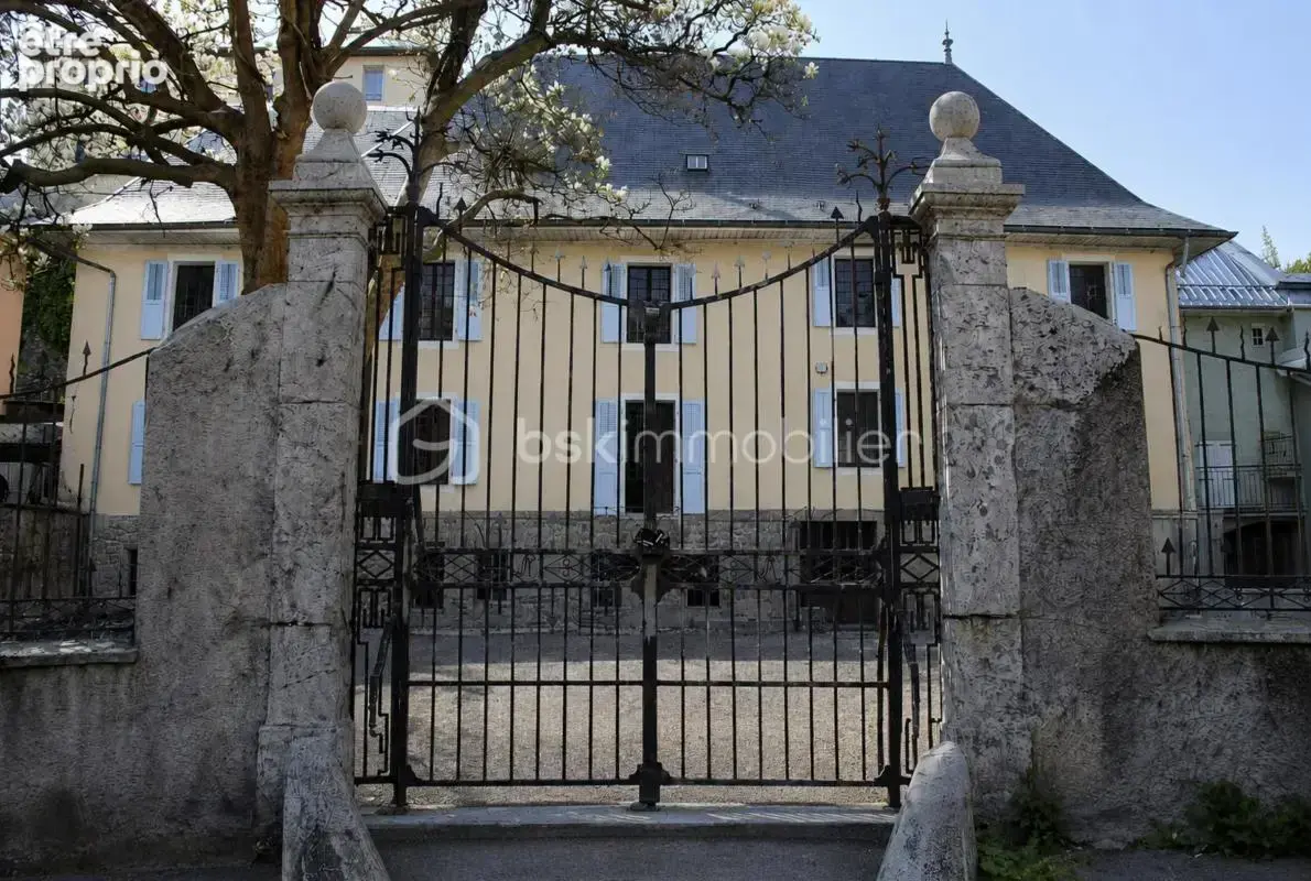 EXCLUSIF Albertville centre :  Appartement moderne 54 m² avec balcon dans bâtisse de caractère - photo 5