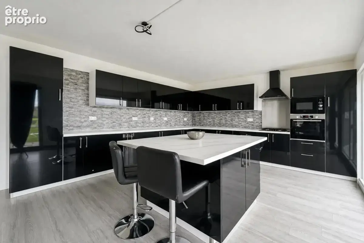 Loft spacieux de 260 m² à Plouguenast-Langast - photo 17