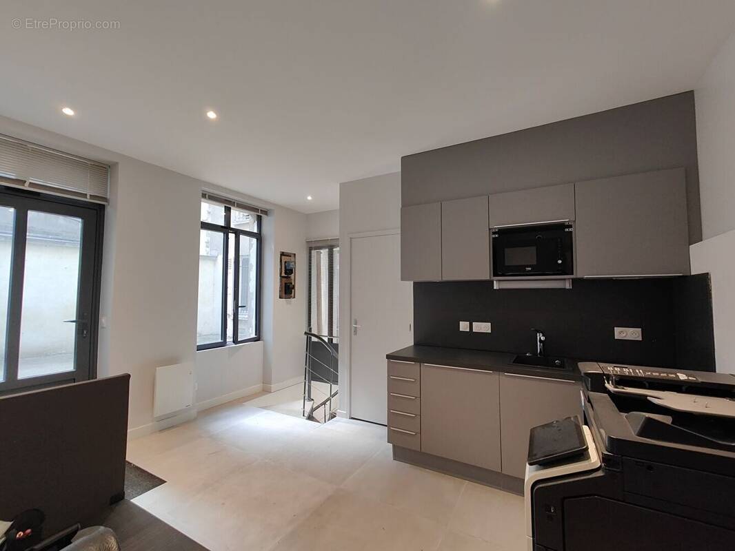 Appartement à PARIS-7E