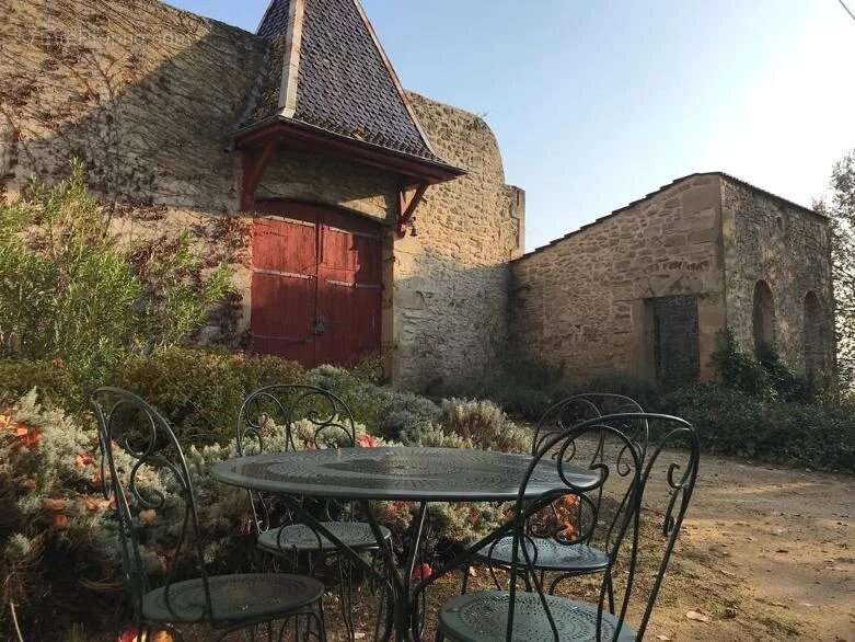 Maison à CHARMES-SUR-L'HERBASSE