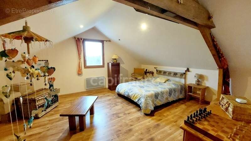 Maison à Sergeac de 151m², 6 pièces, au calme, sans vis à vis, sans travaux avec vue dégagée + garage XXL + chalet - photo 6