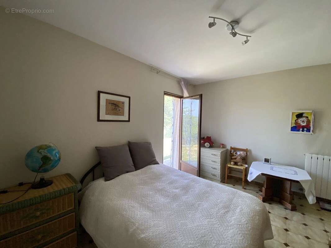 Maison à SAINT-MAXIMIN-LA-SAINTE-BAUME