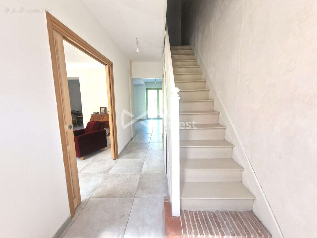 Entrée - Maison à CASTELSARRASIN