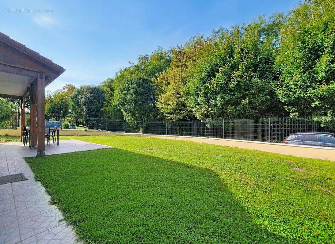 Maison à PONT-EVEQUE