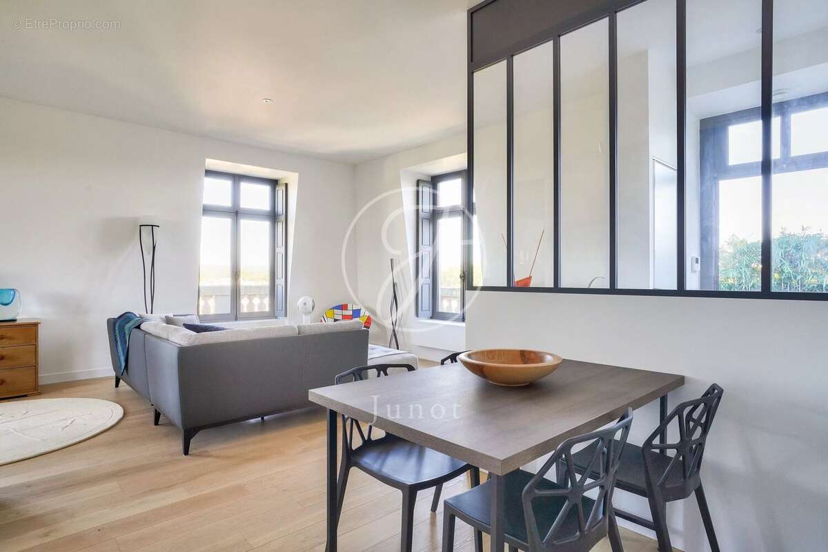Appartement à MAISONS-LAFFITTE