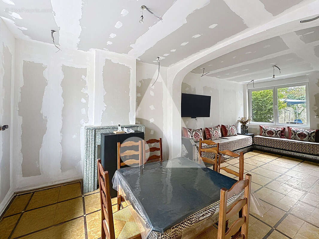 Maison à FRESNES-SUR-ESCAUT