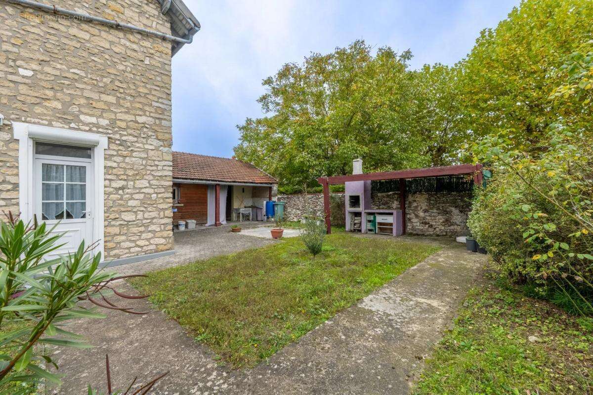 Maison à MANTES-LA-JOLIE