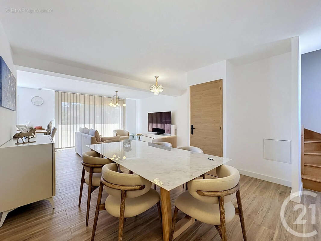 Maison 138 m² à Saint-Denis-En-Val  - photo 3