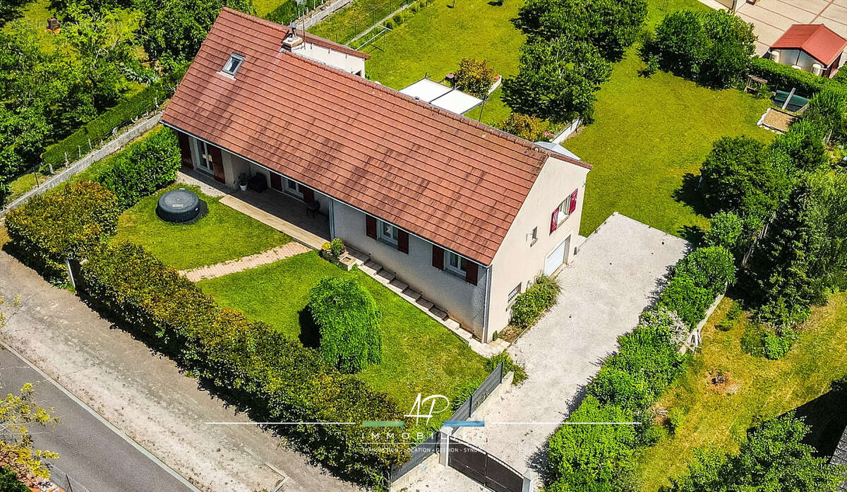 Maison à BELLENEUVE