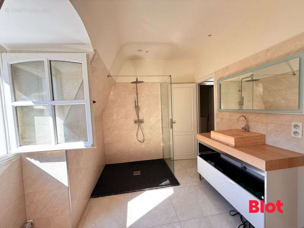 Maison à VERN-SUR-SEICHE