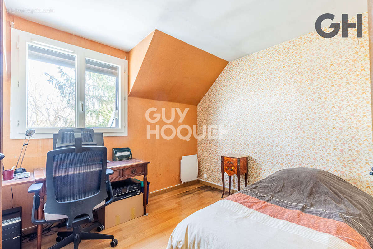 Maison à SOISY-SUR-SEINE