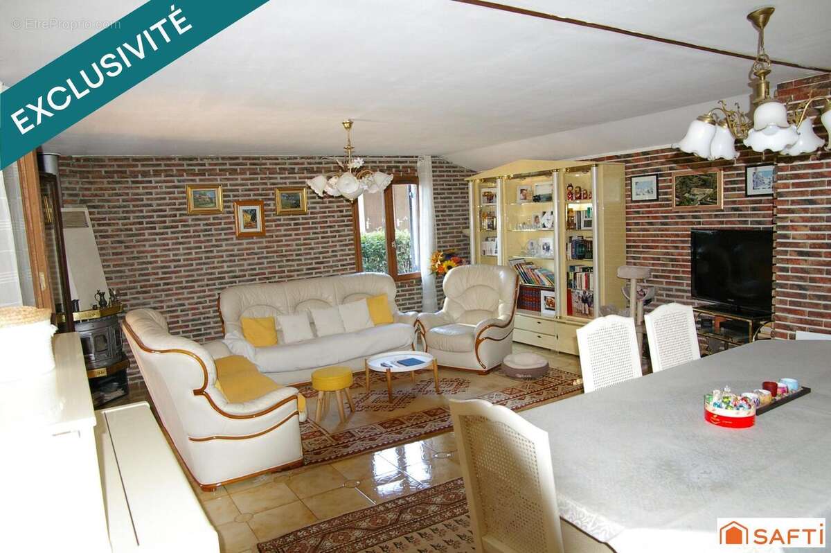Maison 139 m² à Saint-Maximin-La-Sainte-Baume  - photo 4