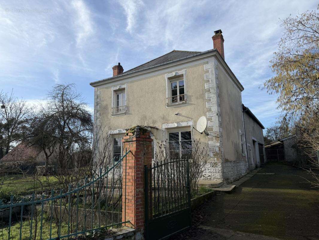 Maison à VEZOT