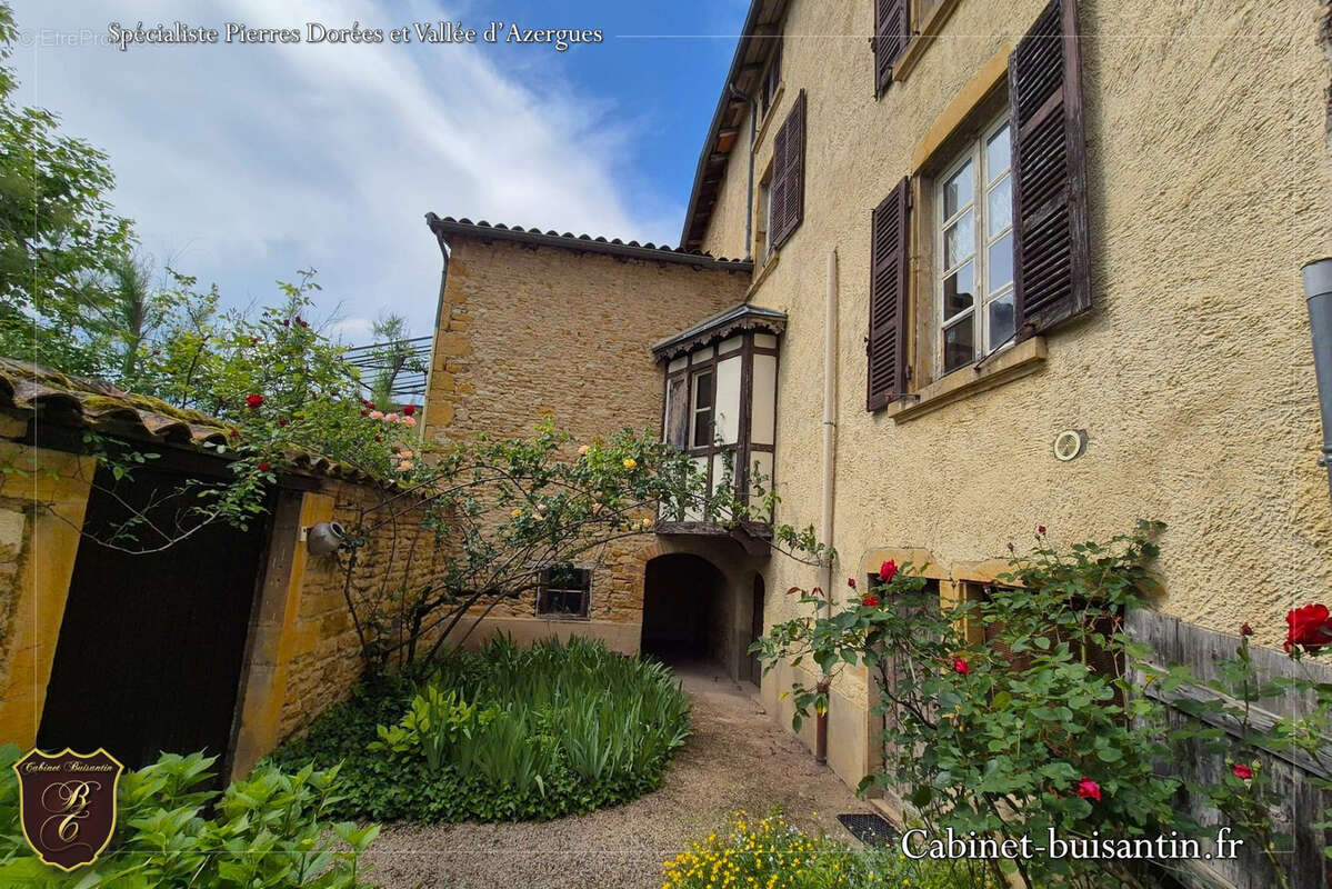 Maison de famille en pierres en centre village - photo 4