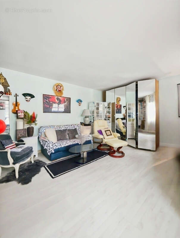 VIAGER OCCUPE - 1 Tête - Homme 74 ans -  Maison la campagne à la ville - photo 4