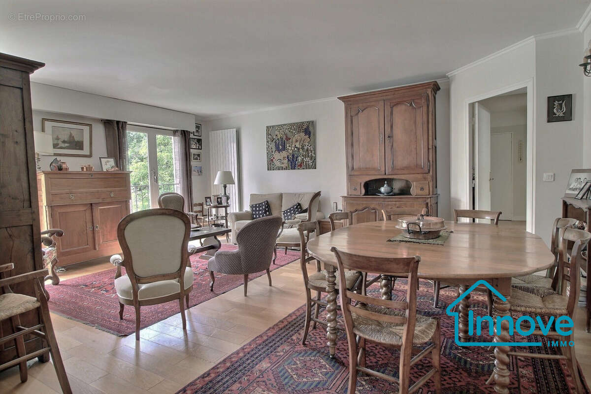 Appartement à VERSAILLES