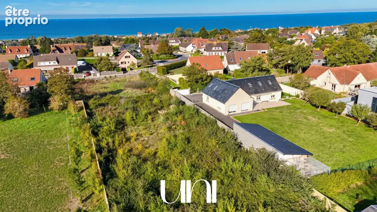 Terrain de 2800 m2 dont 1000 constructibles - VER SUR MER - photo 2