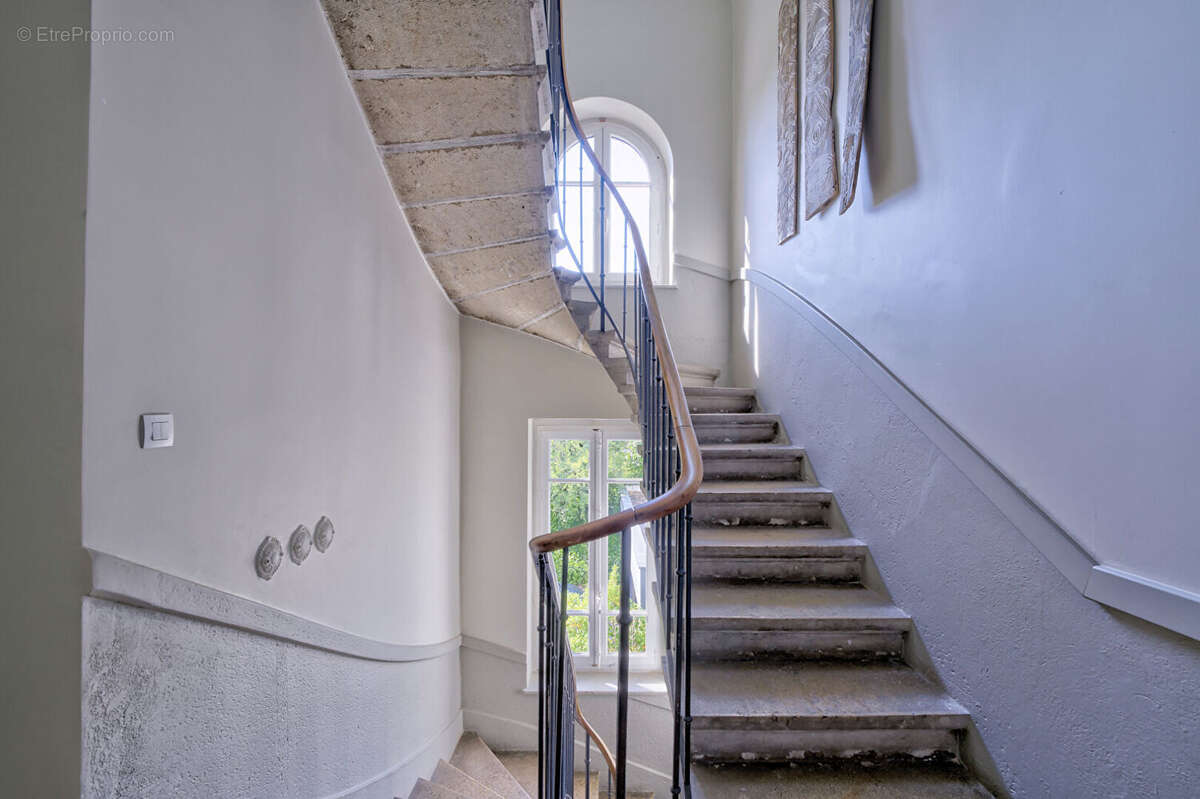 Maison à CALUIRE-ET-CUIRE