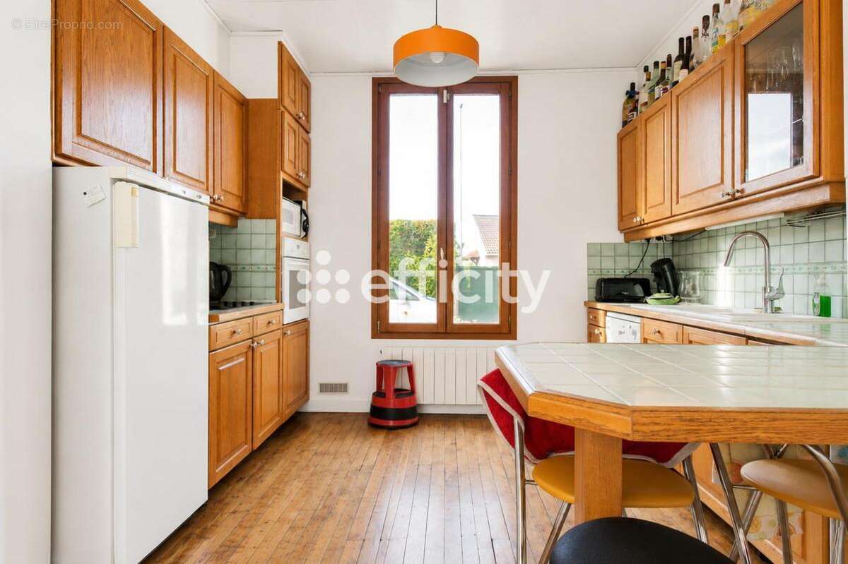 Maison 148 m² à Chelles  - photo 9
