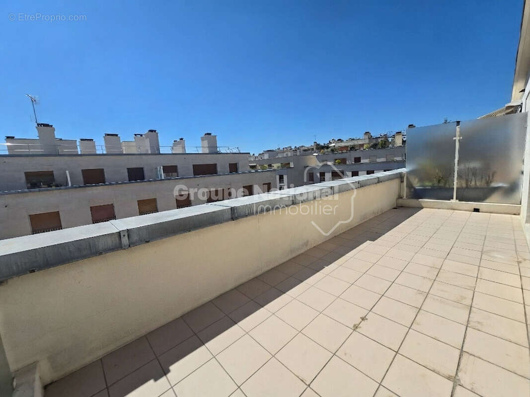 Appartement Versailles 2 pièce(s) 34 m2 + TERRASSE de 17m² - photo 2