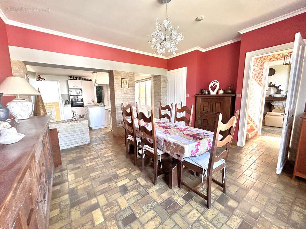 Maison à AIRE-SUR-LA-LYS