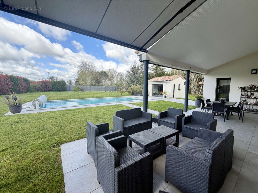 Maison à SAINT-SULPICE