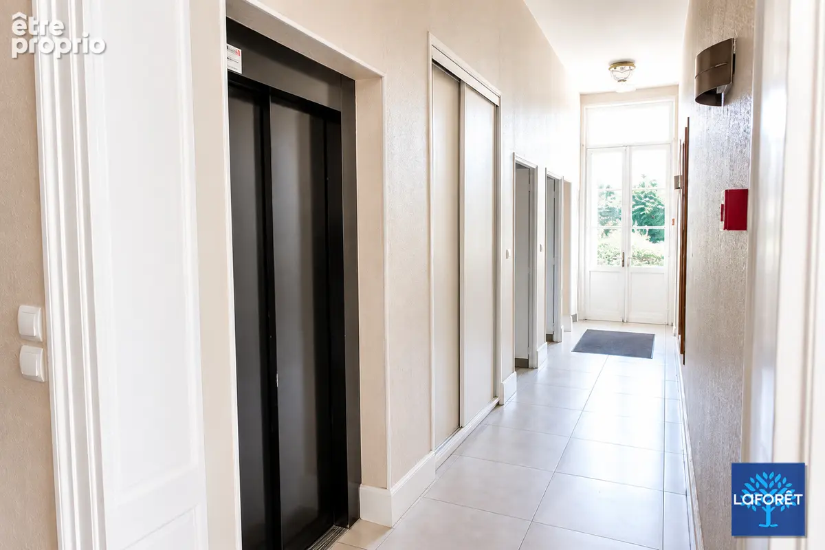 Hôtel particulier du XIXe siècle Valenciennes 700m2 - photo 11