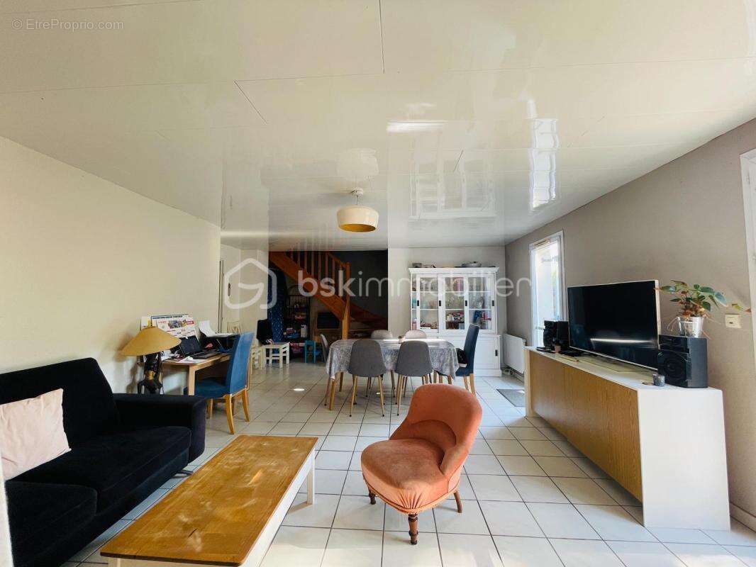 Maison familiale T4 avec garage - photo 2