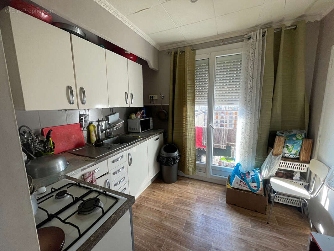 Appartement à MARSEILLE-14E