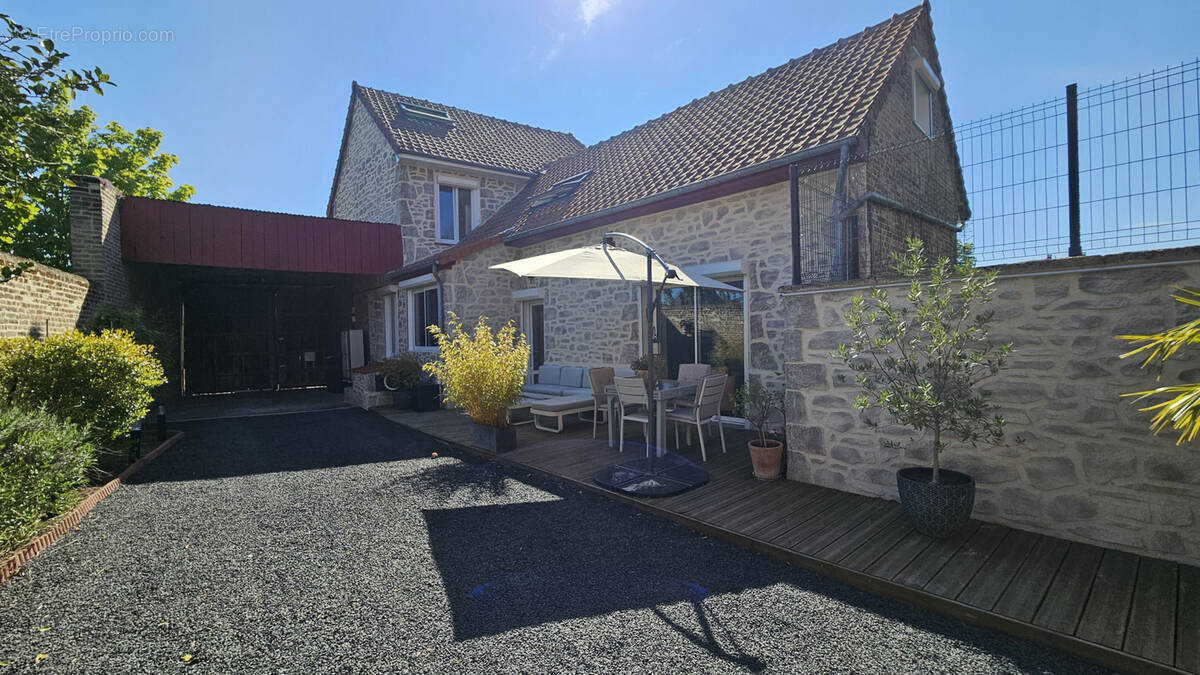Maison à HALLENCOURT