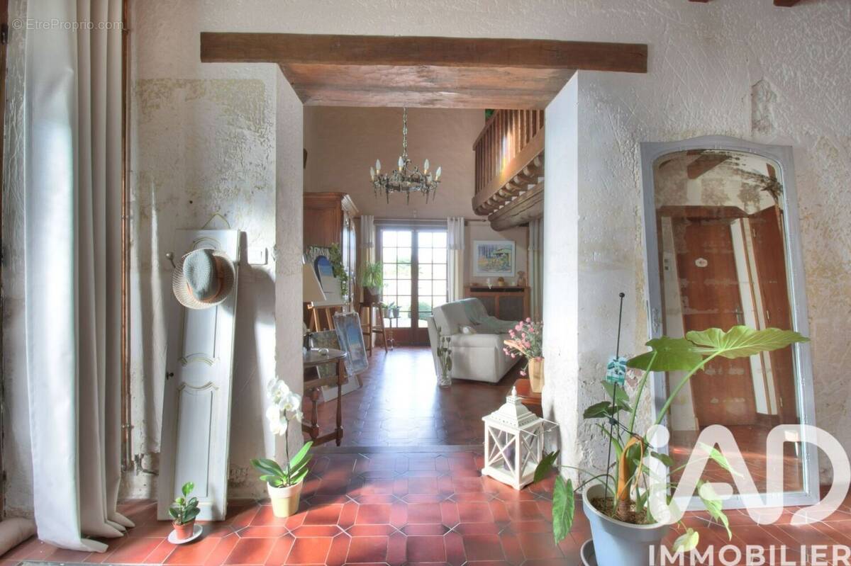 Photo 1 - Maison à NANTEUIL-LES-MEAUX