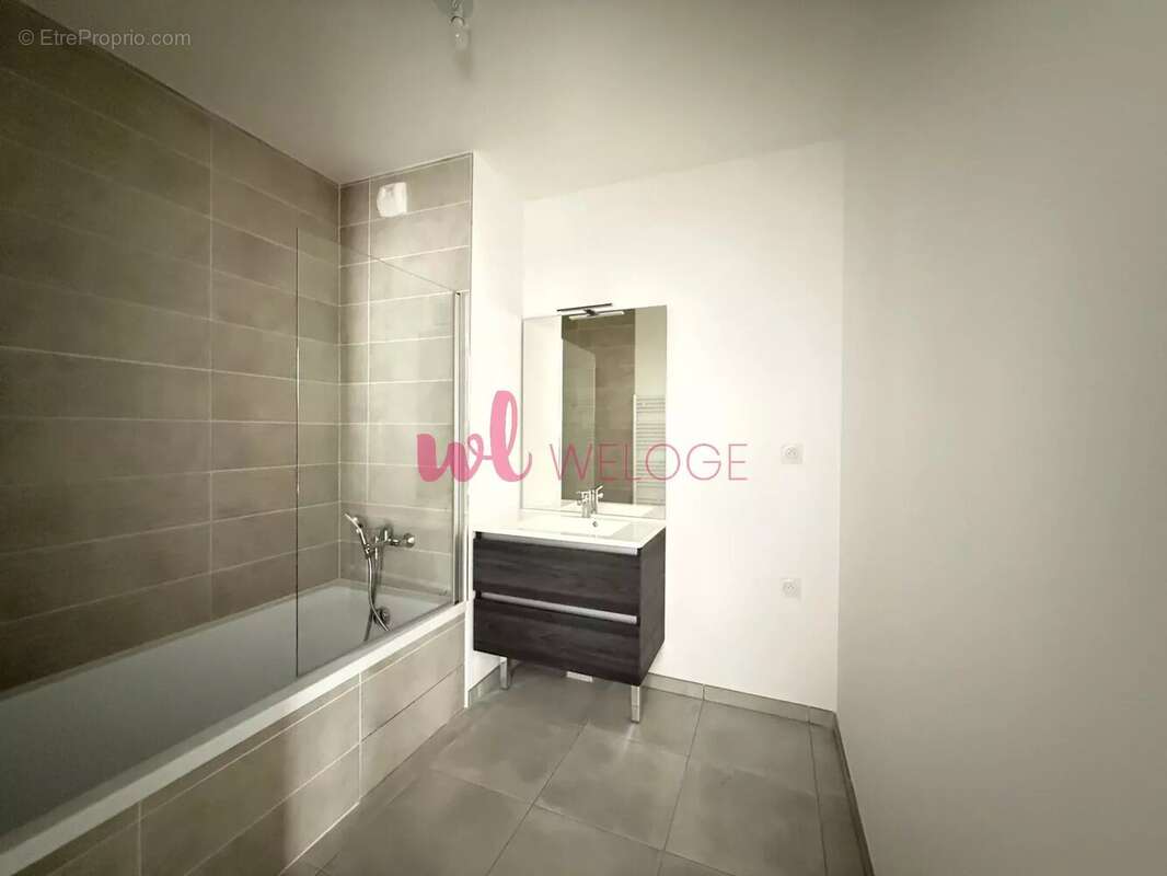 Appartement à BRON