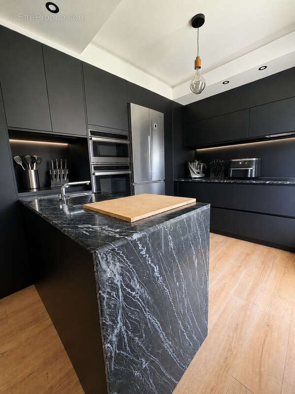 Lucciana : Superbe Appartement F4 avec terrasse et ascenseur - photo 7