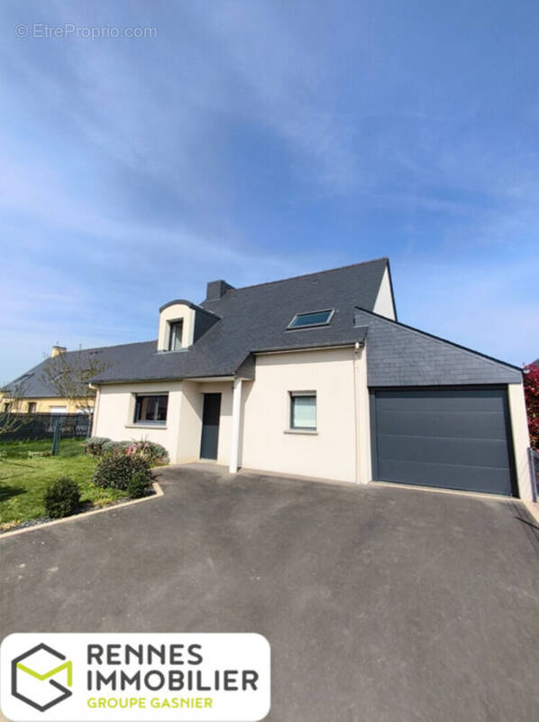 Maison à SENS-DE-BRETAGNE