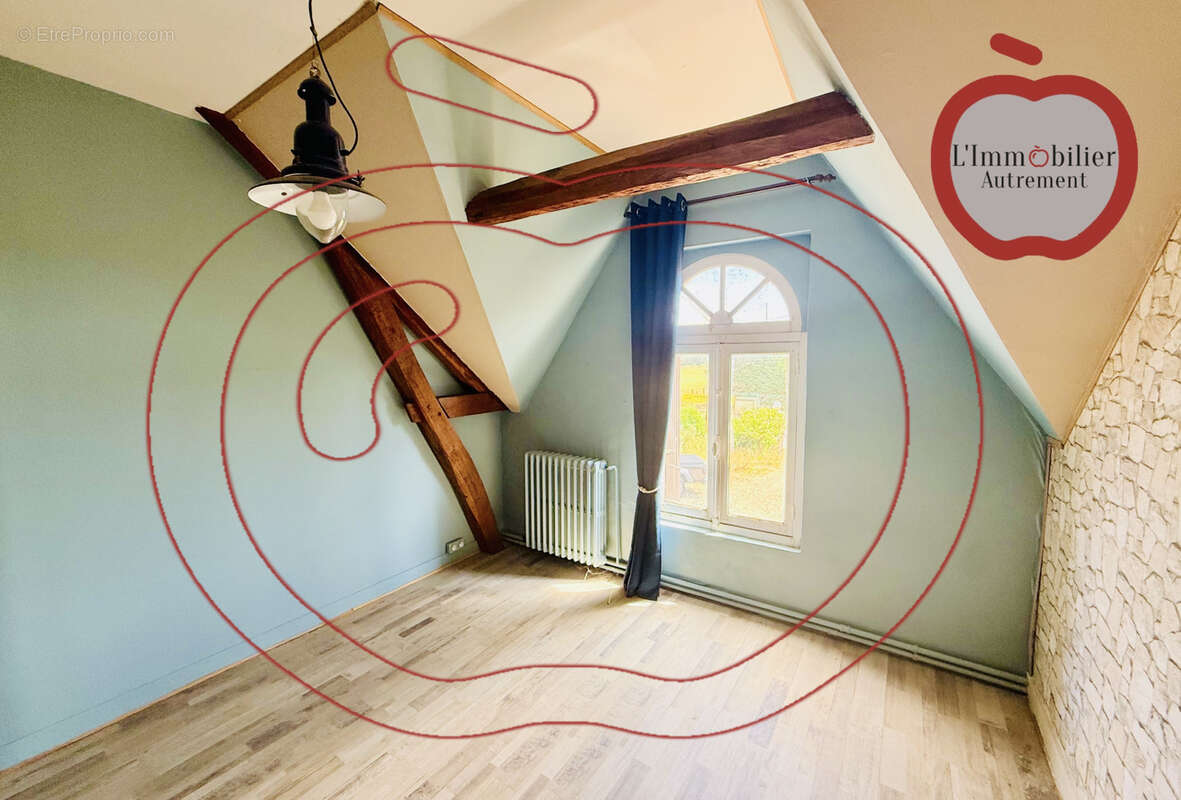 Propriete de caractere :  2 maisons avec dependances a renover - 1 h 15 de paris - photo 3