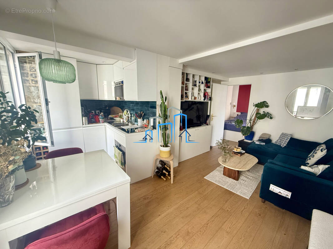 Appartement à PARIS-11E