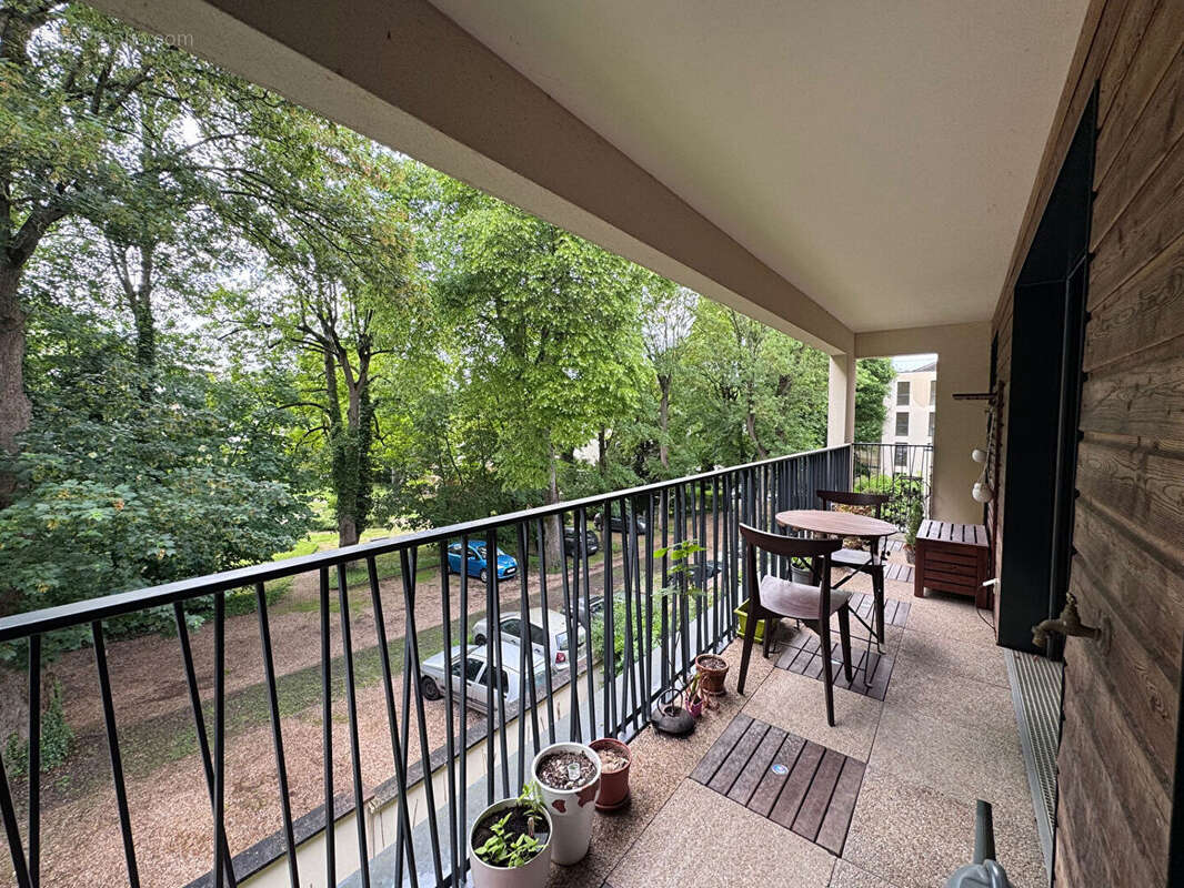 Appartement à CHAVILLE