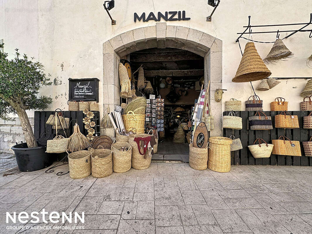 Commerce à GRUISSAN
