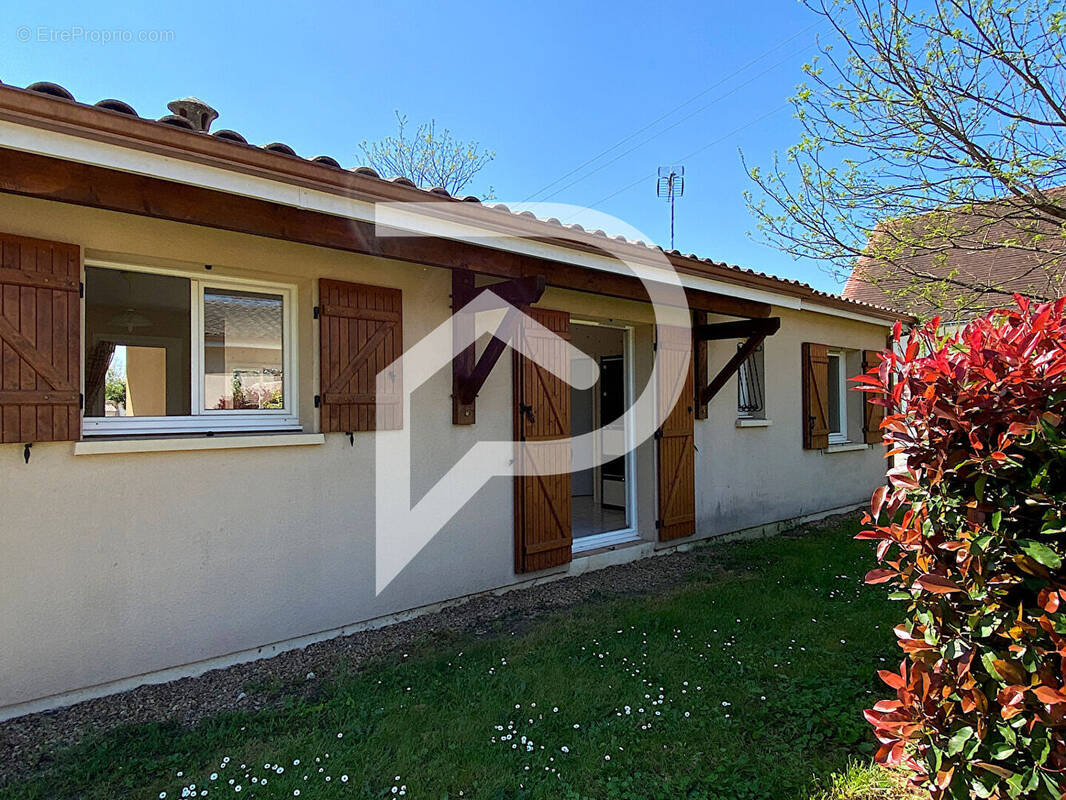 Maison à SAINT-SEURIN-SUR-L'ISLE