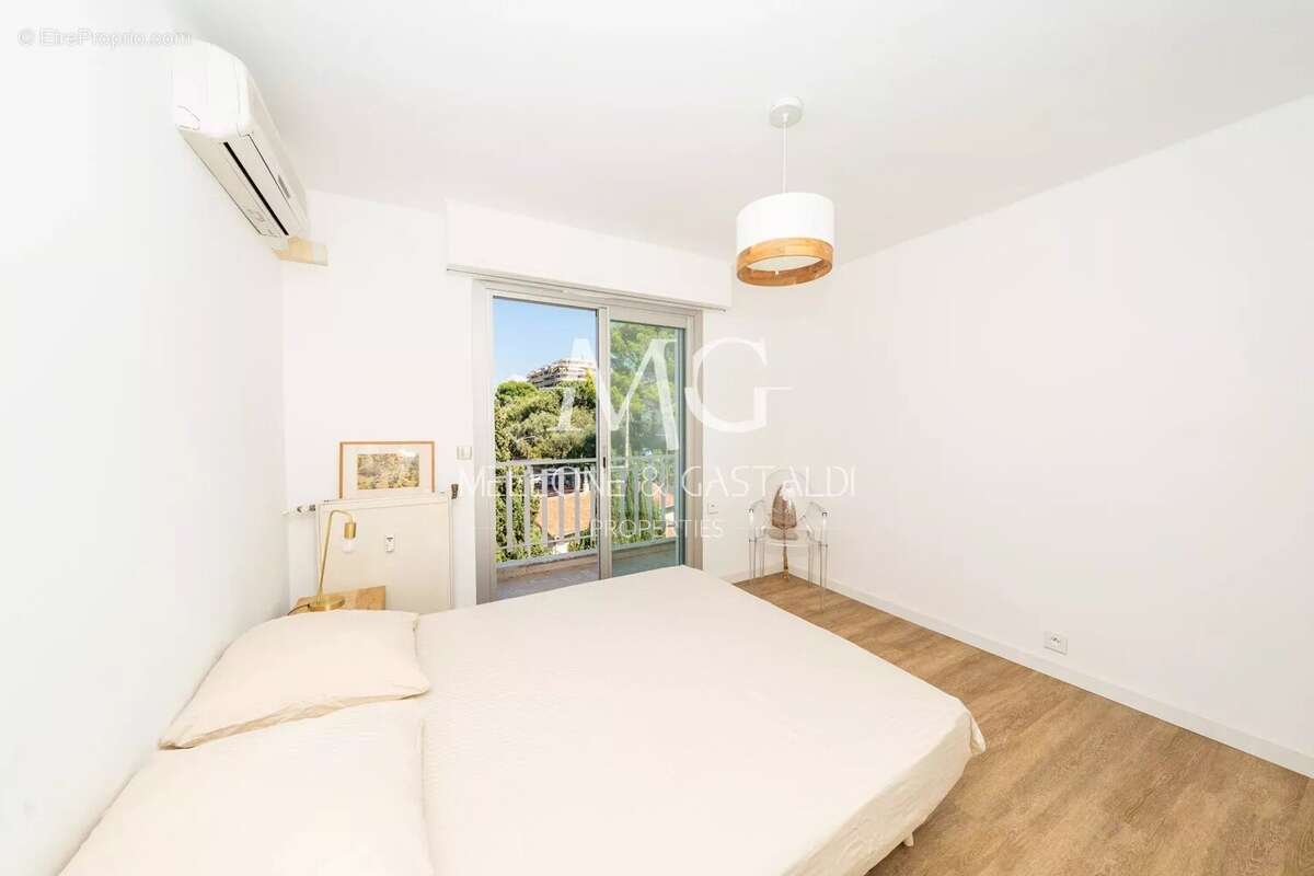 Appartement à LE CANNET