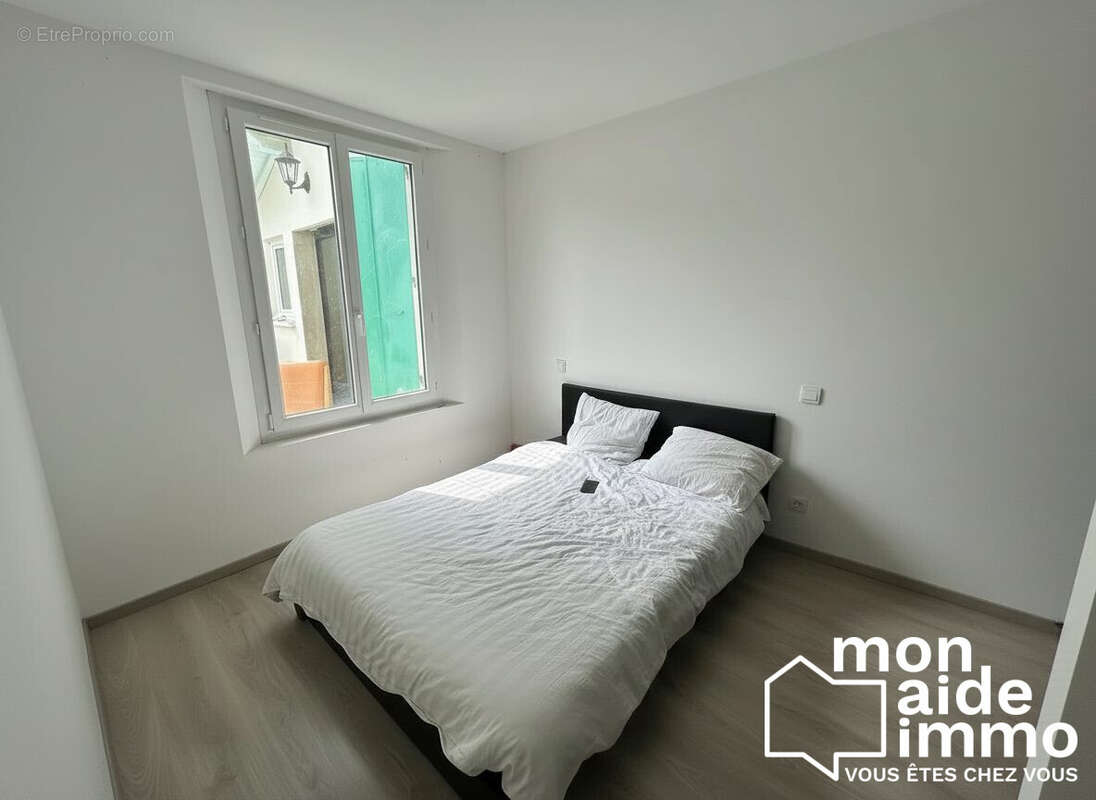 Maison 85 m² à Montpon-Menesterol  - photo 4