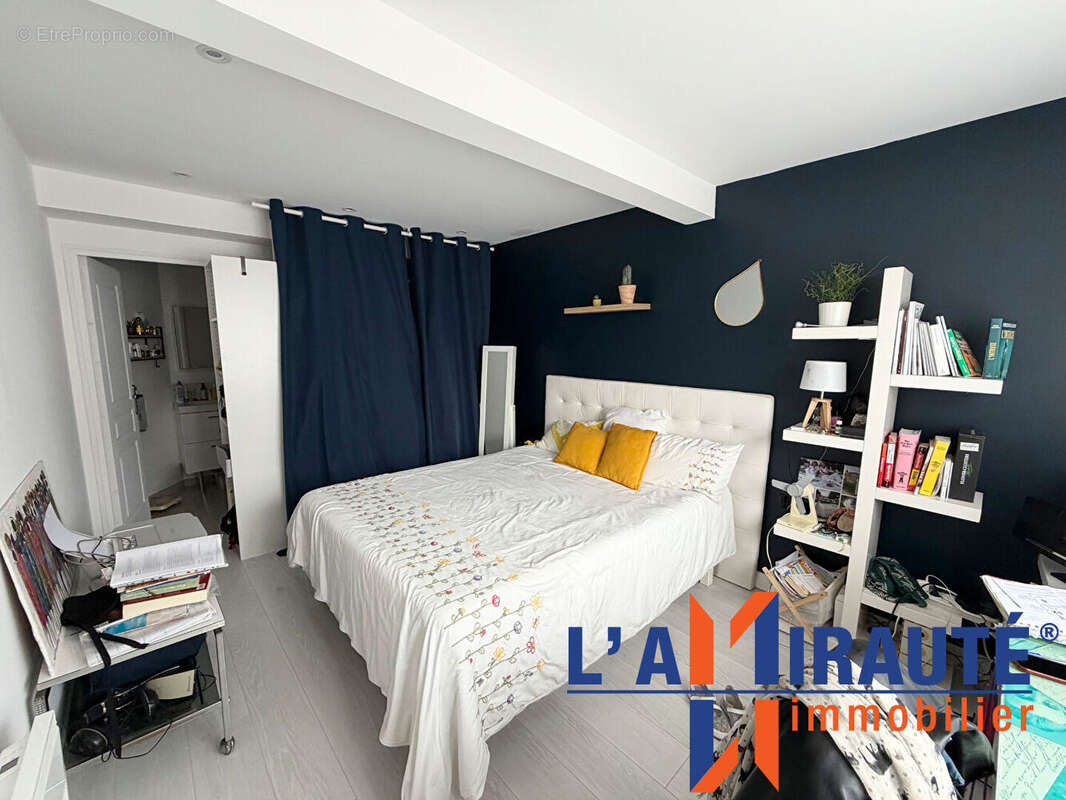 Appartement à SARTROUVILLE