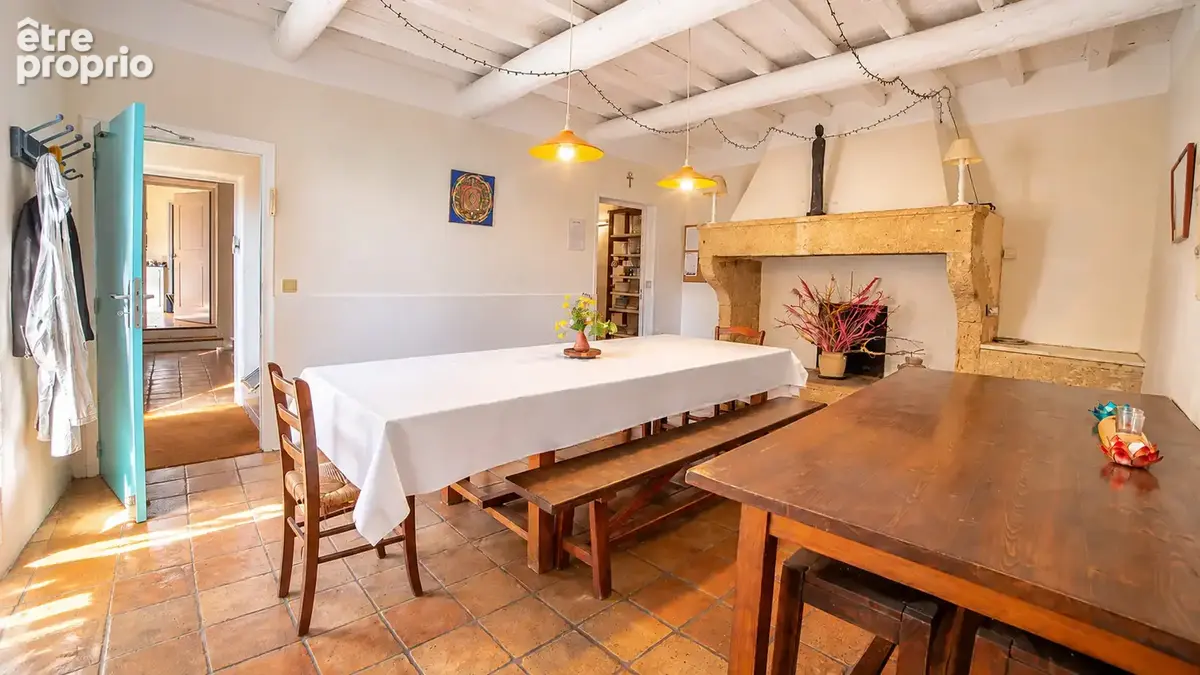Vers-Pont-du-Gard   Demeure de caractère du XVIII è siècle   400 m2   815 000 € - photo 6