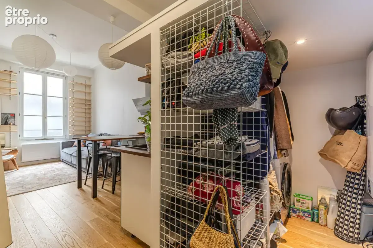 Très beau studio rénové avec mezzanine - photo 6