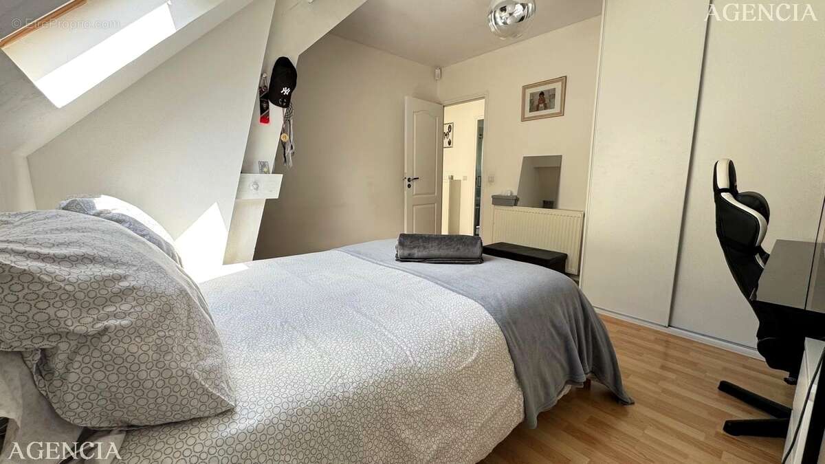 Maison à OZOIR-LA-FERRIERE