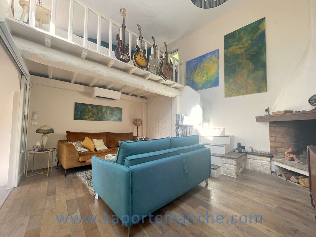 HAUT DE CAGNES Adorable maison de village 2/3 chambres jardin piscine - photo 15